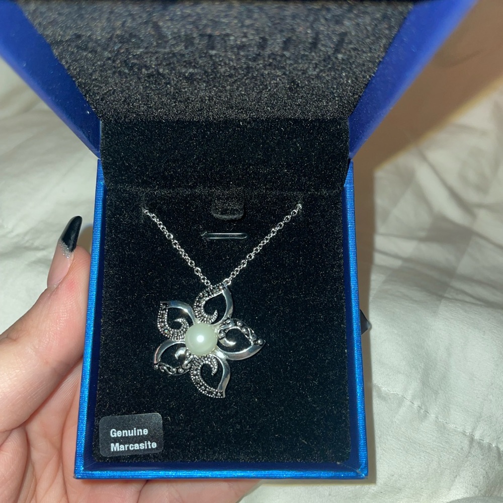 Never used silver necklace